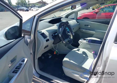 2012 Toyota Prius V Three from USA, damaged, VIN JTDZN3EUXC3098978